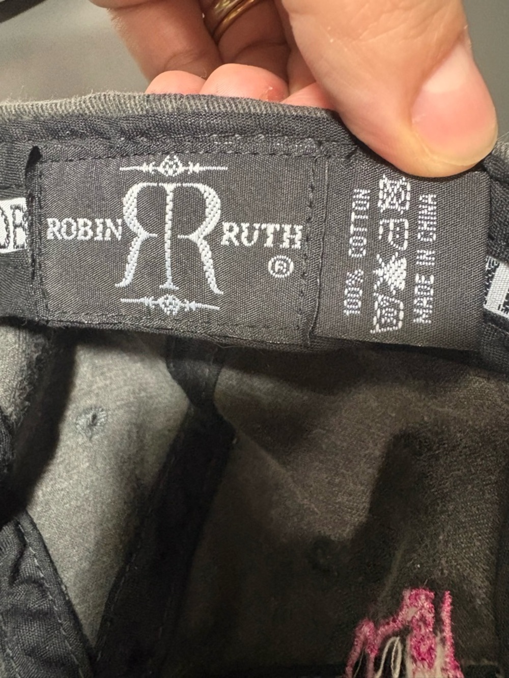 ROBIN RUTH Colorado Embroidered Baseball Cap in Gray with Pink Logo - Picture 6 of 6